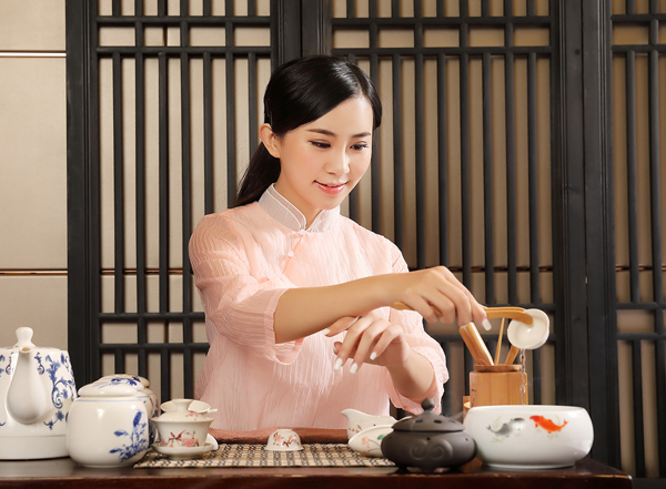 经常去广州增城靠谱男士会馆，这家私藏已久的店推荐给你